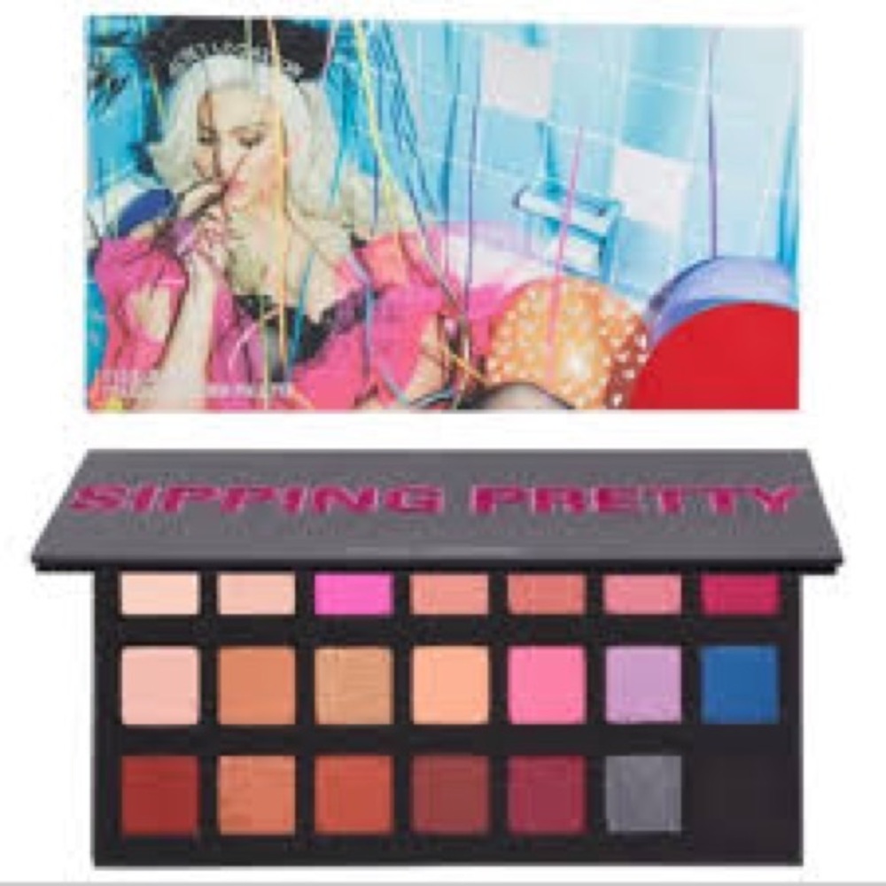✨NEW IN BOX KYLIE SIPPING PRETTY PALETTE✨